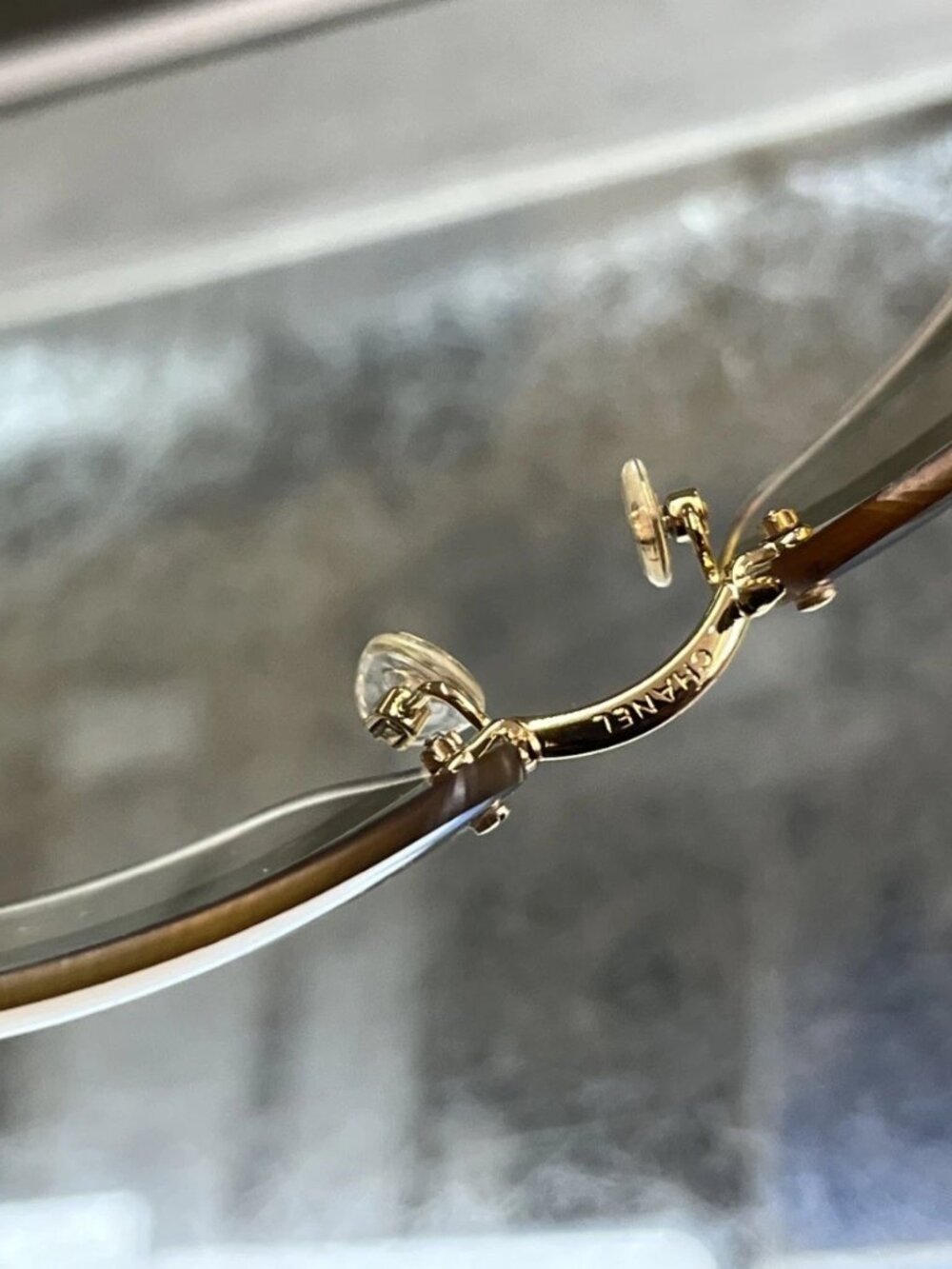 Auth CHANEL 4017-D Rimless Sunglasses CC Logo Rhinestone Gold Vintage Y2K Rare - Picture 10 of 14